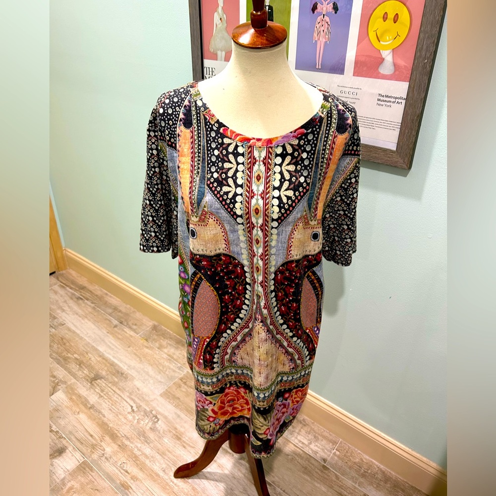 Farm Rio toucan 🦜🌺🌺 T shirt dress.